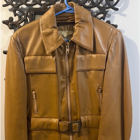 Vintage women’s leather jacket from MLG another original creation Canada - Picture 1 of 7